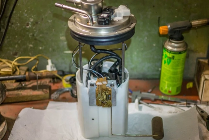 how much to replace a fuel pump