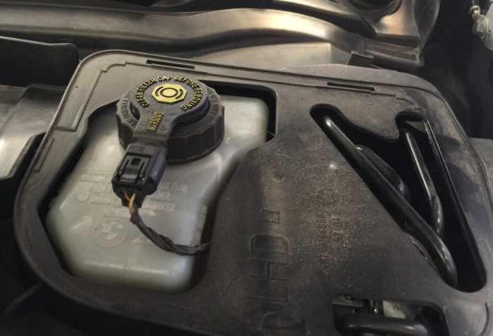 BMW brake fluid type