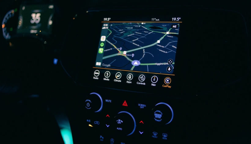 built-in GPS vs phone