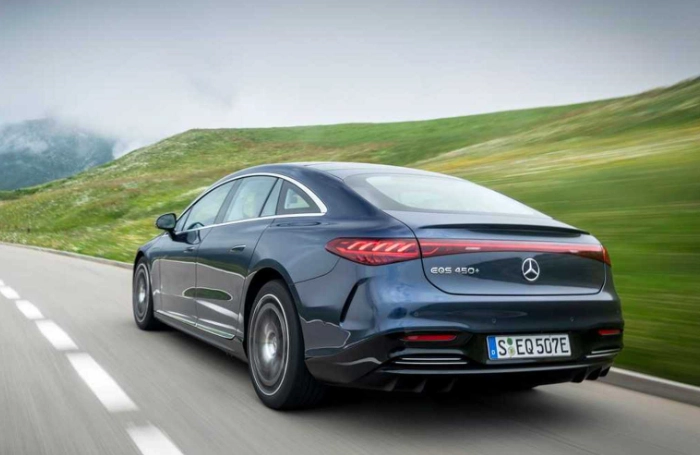 Mercedes EQS electric range