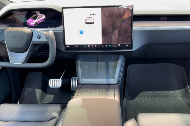 Tesla electric SUV review