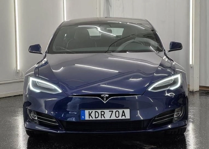 Model S 75D range