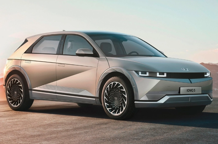 Hyundai electric SUV 2025
