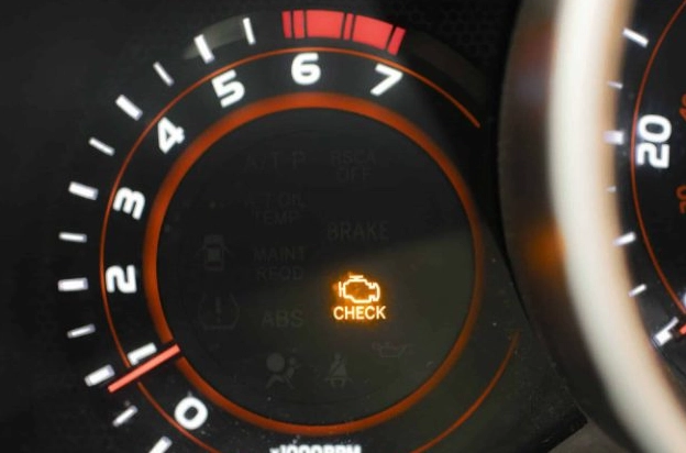 check engine light on but car runs fine check engine light on but car runs fine