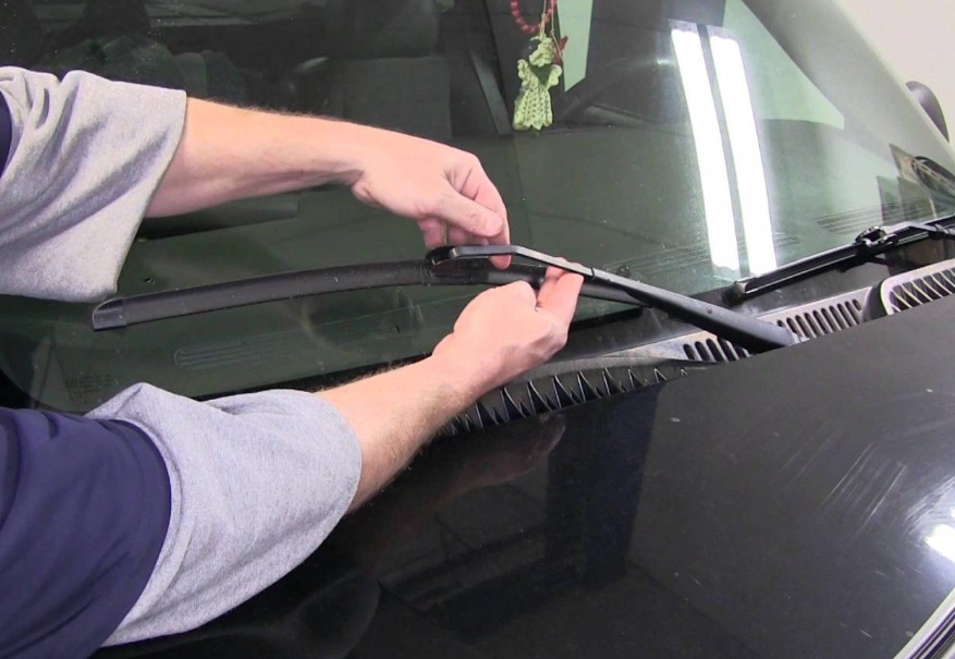 how to replace rear wiper blade how to replace rear wiper blade